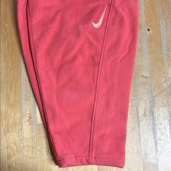 Nike Sportswear Swoosh Curve Plush Pants - Picture 2 of 11
